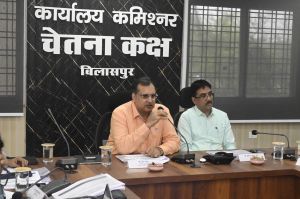 ग्रामीण विकास योजनाओं में लाएं तेजी: सचिव भीम सिंह