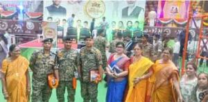  महाराष्ट्र मंडल की बहनों ने &lsquo;स्&zwj;नेह की डोर&rsquo; बांधी जवानों को