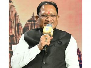 नक्सलवाद के अंधेरे से निकलकर विकास की नई इबारत लिख रहा छत्तीसगढ़ : मुख्यमंत्री 