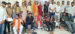  सेवा संकल्प के तहत युवाओं ने किया रक्तदान, 50 यूनिट रक्त संग्रहित