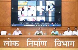  बारिश में खराब सड़कों पर उप मुख्यमंत्री अरुण साव ने जताई नाराजगी, 15 अक्टूबर तक सुधारने के दिए निर्देश