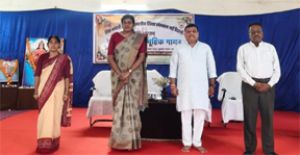  जिला विधिक सेवा प्राधिकरण बालोद ने वन्दे मातरम् सामूहिक गायन कार्यक्रम में दिया विधिक जागरूकता का संदेश