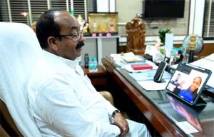  उप मुख्यमंत्री अरुण साव ने एशियन गेम्स की कबड्डी गोल्ड मेडलिस्ट संजू देवी से बात कर दी बधाई