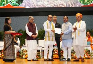  नई दिल्ली राष्ट्रीय कृषि सम्मेलन में शामिल हुए मंत्री रामविचार नेताम