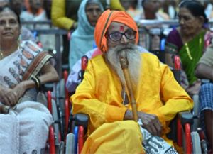  सेवा की कहानी- बढ़ती उम्र में मिला सहारा, राम दाऊ की राह हुई आसान