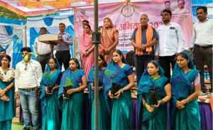   सेवा संकल्प शिविर में बी-1 और आबादी पट्टे वितरित