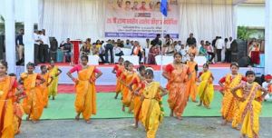 खिलाड़ी तनावमुक्त और अनुशासित होकर खेल भावना के साथ मैदान में उतरे - मंत्री टंक राम वर्मा
