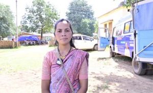  सेवा की कहानी : बिहान से जुड़कर सनीता बनीं बीसी सखी, स्थानीय स्तर पर ग्रामीणों को मिल रहीं बैंकिंग सुविधाएं