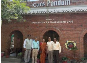  बदलते बस्तर को देखकर बोले सेवानिवृत्त आईएएस अधिकारी - यह एक नए दौर का बस्तर