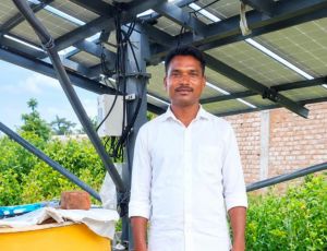 सौर सुजला योजना ने बदली किसान कार्तिक की खेती की तस्वीर