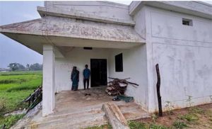  सेवा की कहानी : नवगईं निवासी शैलेन्द्र को दादाजी से उपहार की तरह मिला आवास