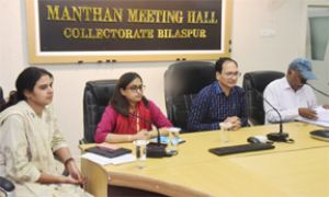  कामकाज में इतनी पारदर्शिता रखें कि जानकारी छिपाने की जरूरत ही न पड़े : कलेक्टर