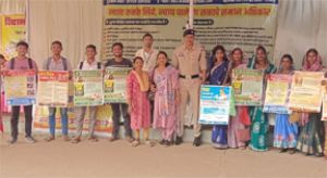  गंगा मैया मंदिर प्रांगण झलमला में &lsquo;मिशन वात्सल्य&rsquo; एवं &lsquo;मिशन शक्ति&rsquo; के तहत जागरूकता अभियान