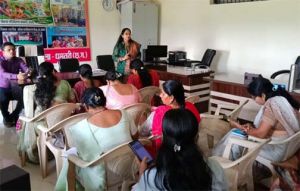  पोषण क्रांति की ओर धमतरी: अब स्वागत में गुलदस्ता नहीं, भेंट में मिलेगा मुनगा पौधा