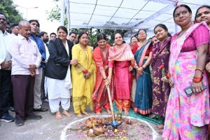 विधायक मूणत और महापौर मीनल  ने नागरिको दी शानदार सौगात