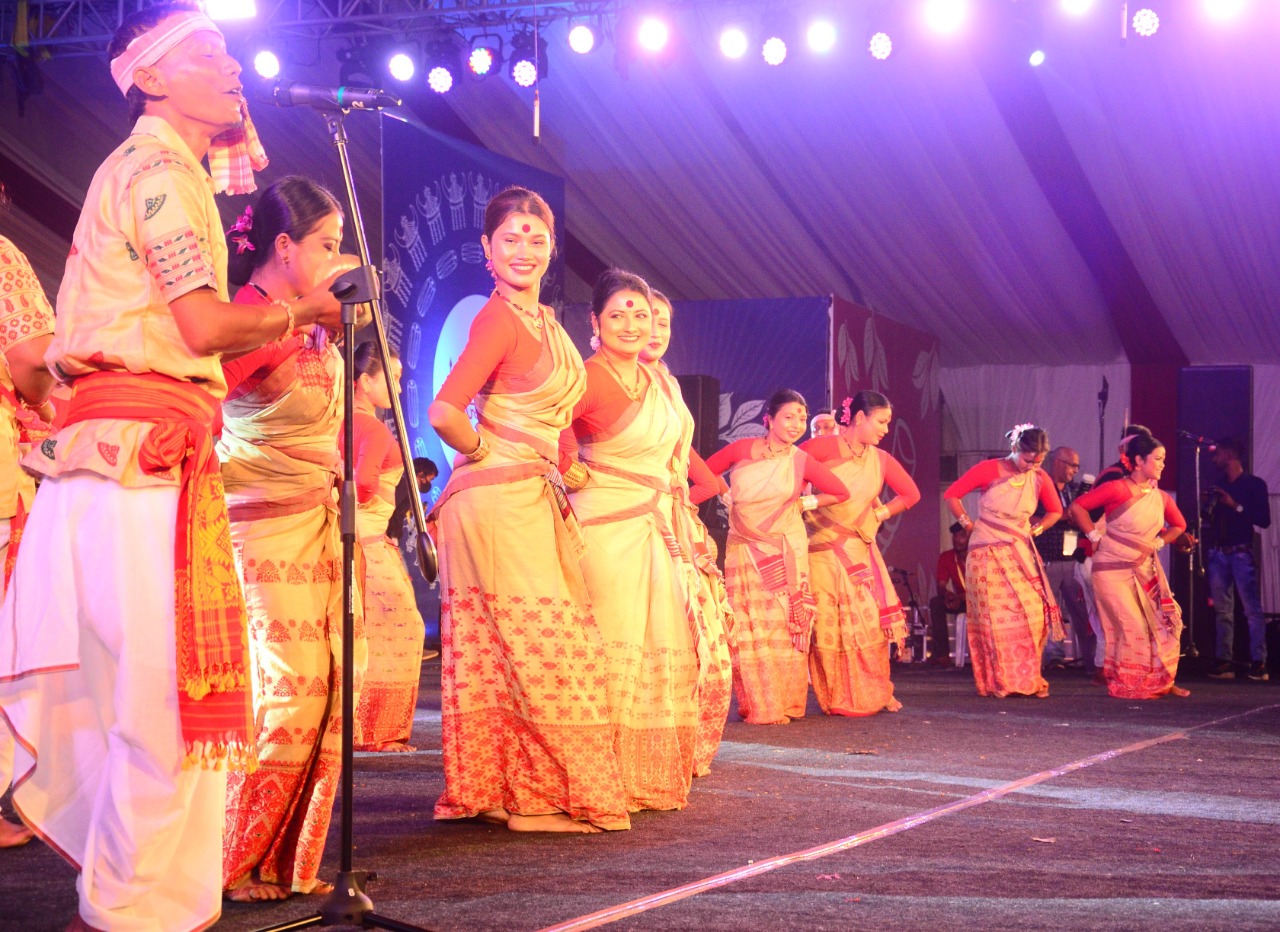 राष्ट्रीय आदिवासी नृत्य महोत्सव 2022: छत्तीसगढ़ में फिर बिखरेगी आदिवासी संस्कृति की छटा 