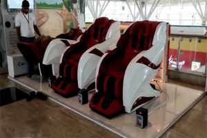 रायपुर एयरपोर्ट पर लगाई गई E-Relax Chairs
