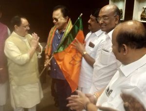 तमिल अभिनेता राधा रवि भाजपा में शामिल