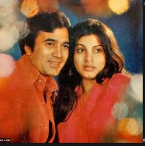 शादी के बाद भी सुपरस्टार पति राजेश खन्ना को देखकर शरमा जाती थीं बॉलीवुड की  बॉबी 