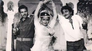  अभिनेत्री श्रीपदा का कोरोना से निधन, विनोद खन्ना, धर्मेन्द्र जैसे कलाकारों के साथ की थी फिल्में