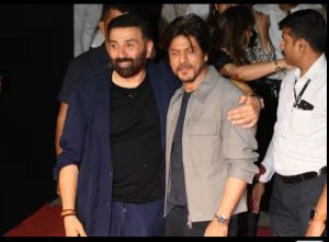 खत्म हुईं सनी देओल -शाहरुख  की दूरियां, आमिर खान को भी लगाया गले