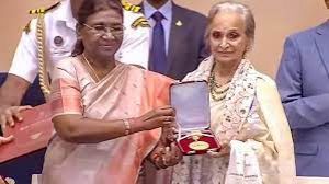  राष्ट्रपति  द्रौपदी मुर्मु ने 69वें राष्ट्रीय फिल्म पुरस्कार प्रदान किए