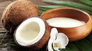  थायरॉइड कंट्रोल करना है तो ऐसे करें नारियल का सेवन, मिलेगा फायदा