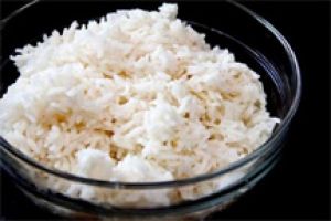 बचे हुए बासी चावल से झटपट तैयार करें सुबह का टेस्टी नाश्ता