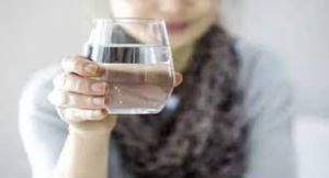   सुबह ऐसे पीएं 1 गिलास पानी, ये 5 बीमारियां हमेशा दूर रहेंगी