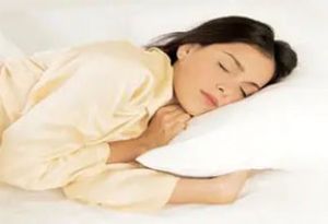 सेहतमंद रहना है तो अच्छी नींद है जरूरी, ये उपाय आपके लिए हो सकते हैं बहुत मददगार 