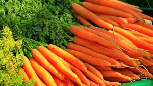   हार्मोन इम्बैलेंस से निपटने के साथ ही क्लीयर स्किन तक, कच्ची गाजर कई परेशानियों में है रामबाण