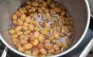  इन के लिए वरदान से कम नहीं है सुबह खाली पेट भीगी किशमिश का सेवन