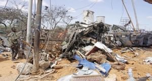   सोमालिया में ट्रक विस्फोट में मरने वालों की संख्या बढ़कर 90 हुई