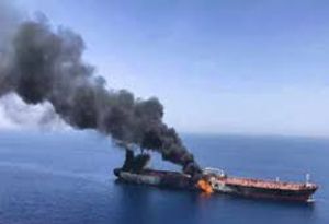 टैंकर में आग लगने से दो भारतीय नाविकों की मौत