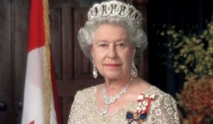 ब्रिटेन की महारानी एलिजाबेथ द्वितीय ने अपने चित्र का किया डिजिटल विमोचन