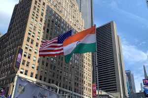  स्वतंत्रता दिवस के ऐतिहासिक आयोजन में पहली बार न्यूयॉर्क के टाइम्स स्क्वायर पर तिरंगा फहराया गया