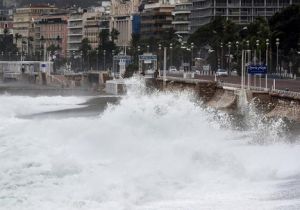  इटली और फ्रांस में भीषण बाढ़ में दो व्यक्तियों की मौत, 24 लापता