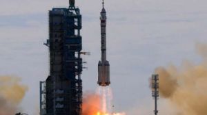  चीन के तीन अंतरिक्ष यात्री देश के नये अंतरिक्ष स्टेशन में पहुंचे