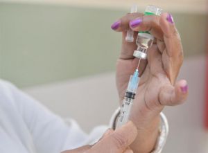   कोविड टीके फिर से संक्रमित लोगों में गंभीरता कम करते हैं : अध्ययन