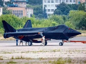  रूस ने पेश किया नया लड़ाकू विमान, पुतिन ने देश की हवाई शक्ति को सराहा
