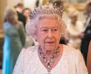 ब्रिटेन की महारानी ने आराम करने का चिकित्सीय परामर्श माना, उत्तरी आयरलैंड की यात्रा रद्द की