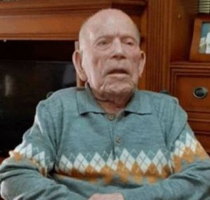 दुनिया के सबसे उम्रदराज व्यक्ति का 112 वर्ष की उम्र में निधन