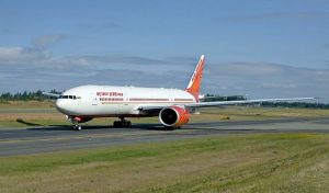  एअर इंडिया का विमान यूक्रेन में फंसे भारतीयों को वापस लाने के लिए बुखारेस्ट पहुंचा