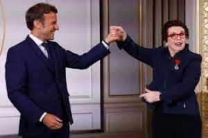 बिली जीन किंग को फ्रांस का लीजन ऑफ ऑनर पुरस्कार