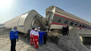  पूर्वी ईरान में पटरी से उतरी ट्रेन, 21 व्यक्तियों की मौत, 47 घायल