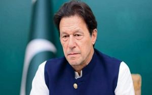  पाकिस्‍तान में एक महिला न्‍यायाधीश को धमकी देने के आरोप में पूर्व प्रधानमंत्री इमरान खान के खिलाफ गिरफ्तारी वारंट जारी