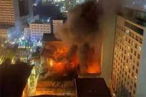 होटल में लगी भीषण आग, मरने वालों की संख्या बढ़कर 16 हुई