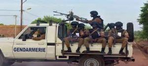 बुर्किना फासो में सशस्‍त्र आतंकी गुट के हमले में 33 सैनिकों की मौत