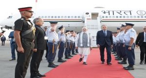 प्रधानमंत्री नरेन्‍द्र मोदी दक्षिण अफ्रीका की 2 दिन की सफल यात्रा के बाद ग्रीस पहुंचे
