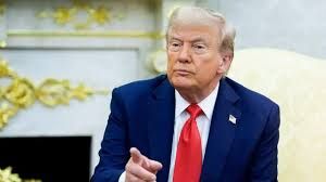 सैनिकों को भुगतान सुनिश्चित करने के लिए पेंटागन ‘सभी उपलब्ध धन' का उपयोग करे: ट्रंप सैनिकों को भुगतान सुनिश्चित करने के लिए पेंटागन ‘सभी उपलब्ध धन' का उपयोग करे: ट्रंप